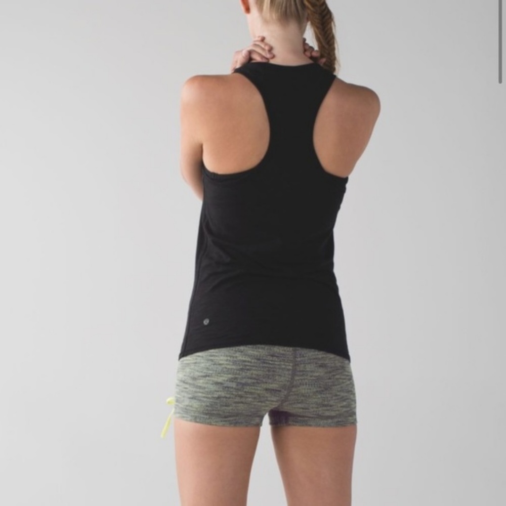 Lululemon Liberty Shorts Size 6 - Picture 3 of 7